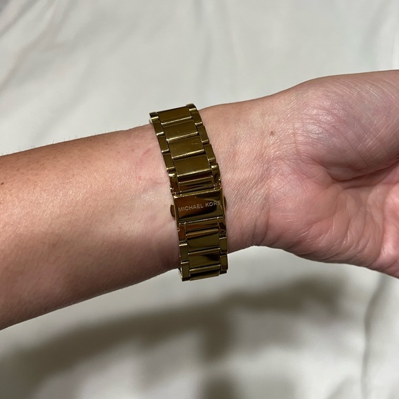 Michael Kors MK6262 Gold Parker Chronograph Blue DIAL Womens Watch - Picture 9 of 9